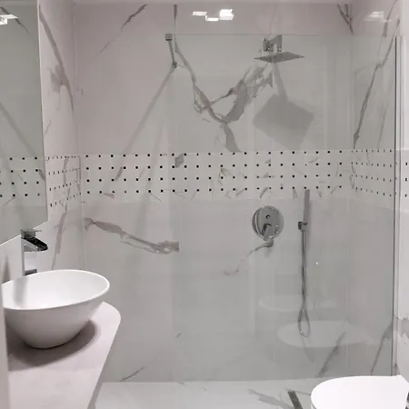 アパート Unique Circus